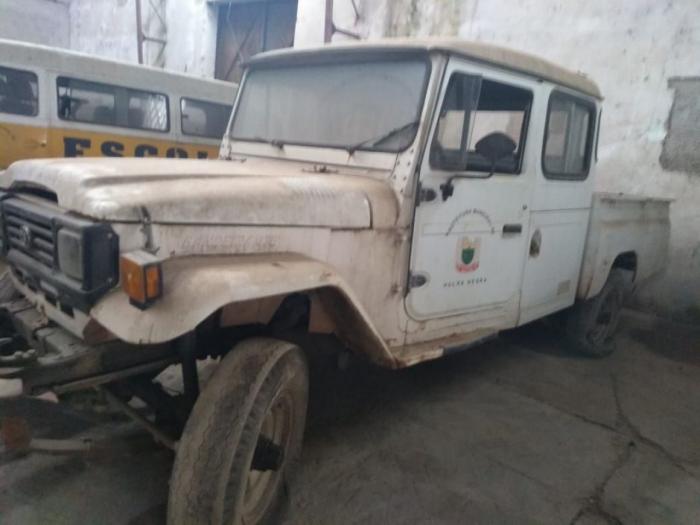 Veículos estão disponíveis para visitação