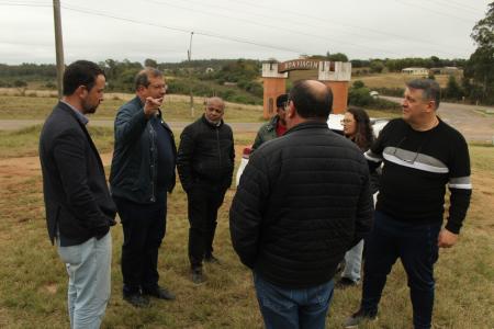 Deputado Lindemeyer visitou a Central de Comercialização das Agroindústrias que será reformada