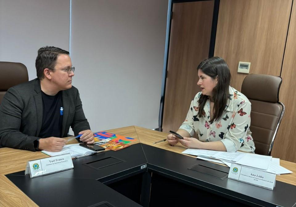 Secretária esteve no Ministério da Cultura