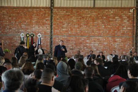 Prefeituras, Câmaras de Vereadores, Reitores de Universidades e empresários participaram do evento