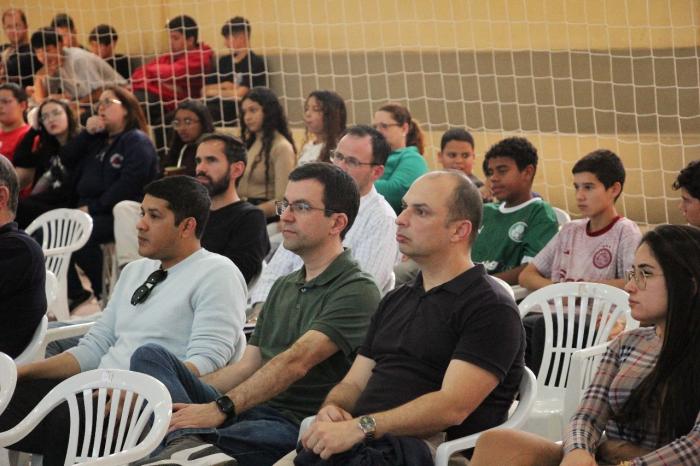 População e comunidade escolar se fizeram presentes no evento